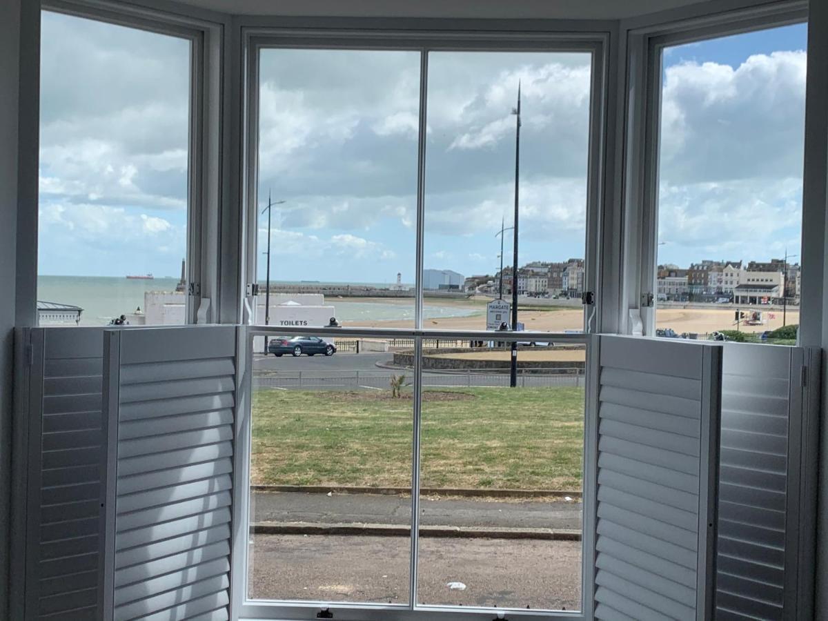 Apartment Luxury 2 Bed With Stunning Sea View Steps From Old Town And Dreamland *