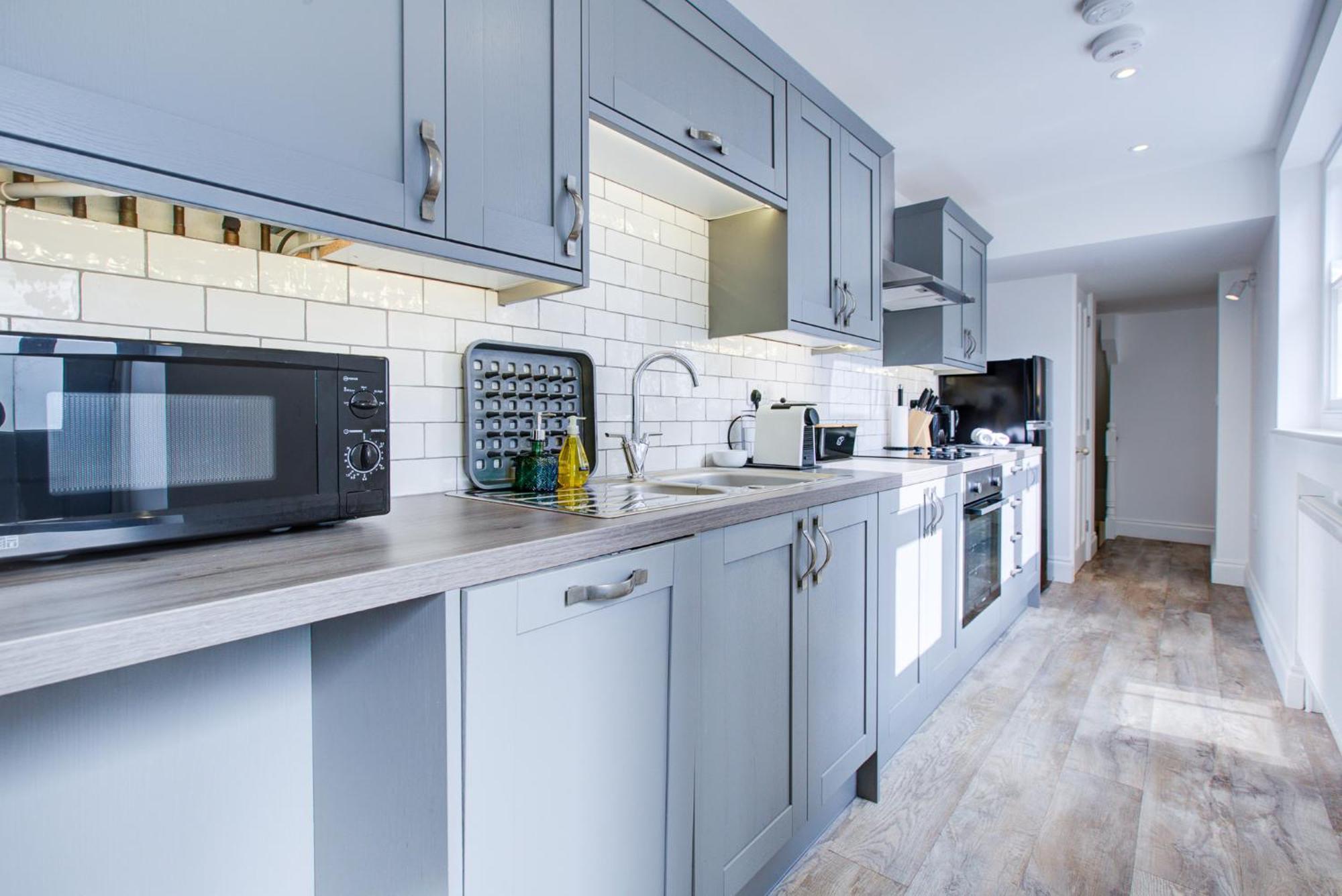 Luxury 2 Bed With Stunning Sea View Steps From Old Town And Dreamland