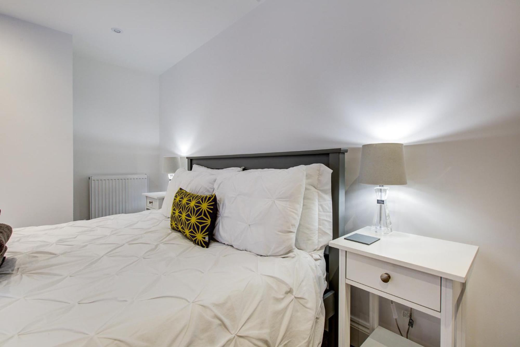 Apartment Luxury 2 Bed With Stunning Sea View Steps From Old Town And Dreamland *