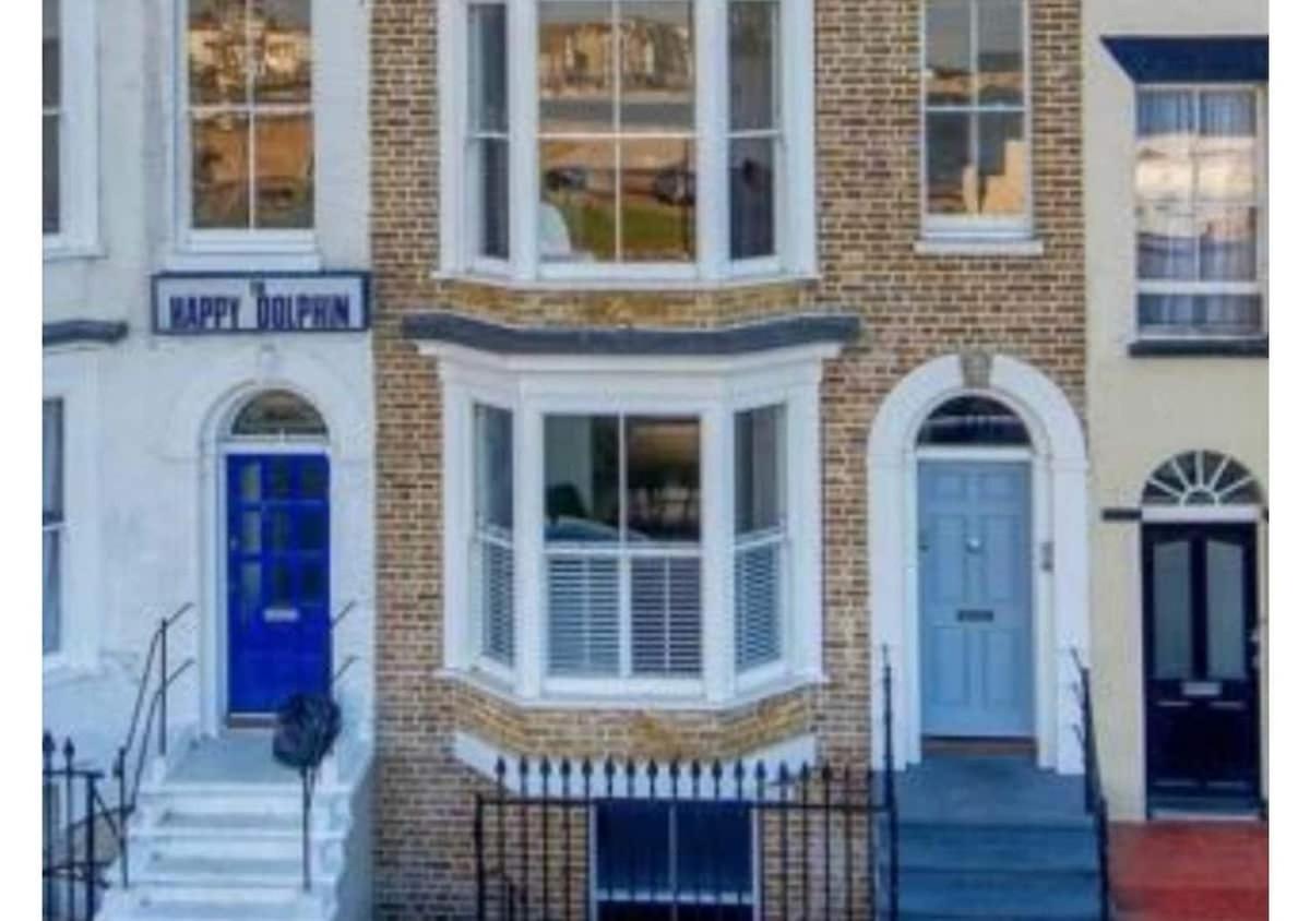 Luxury 2 Bed With Stunning Sea View Steps From Old Town And Dreamland *